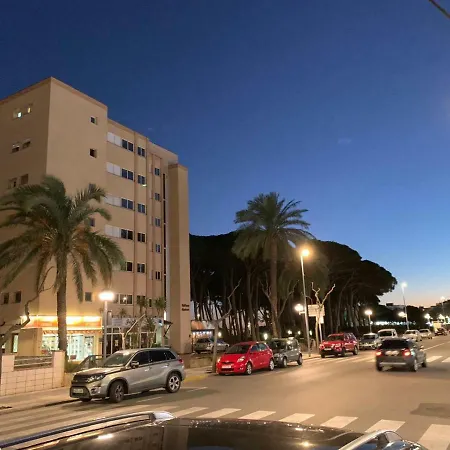 Apartment La Pineda Beach 1 *